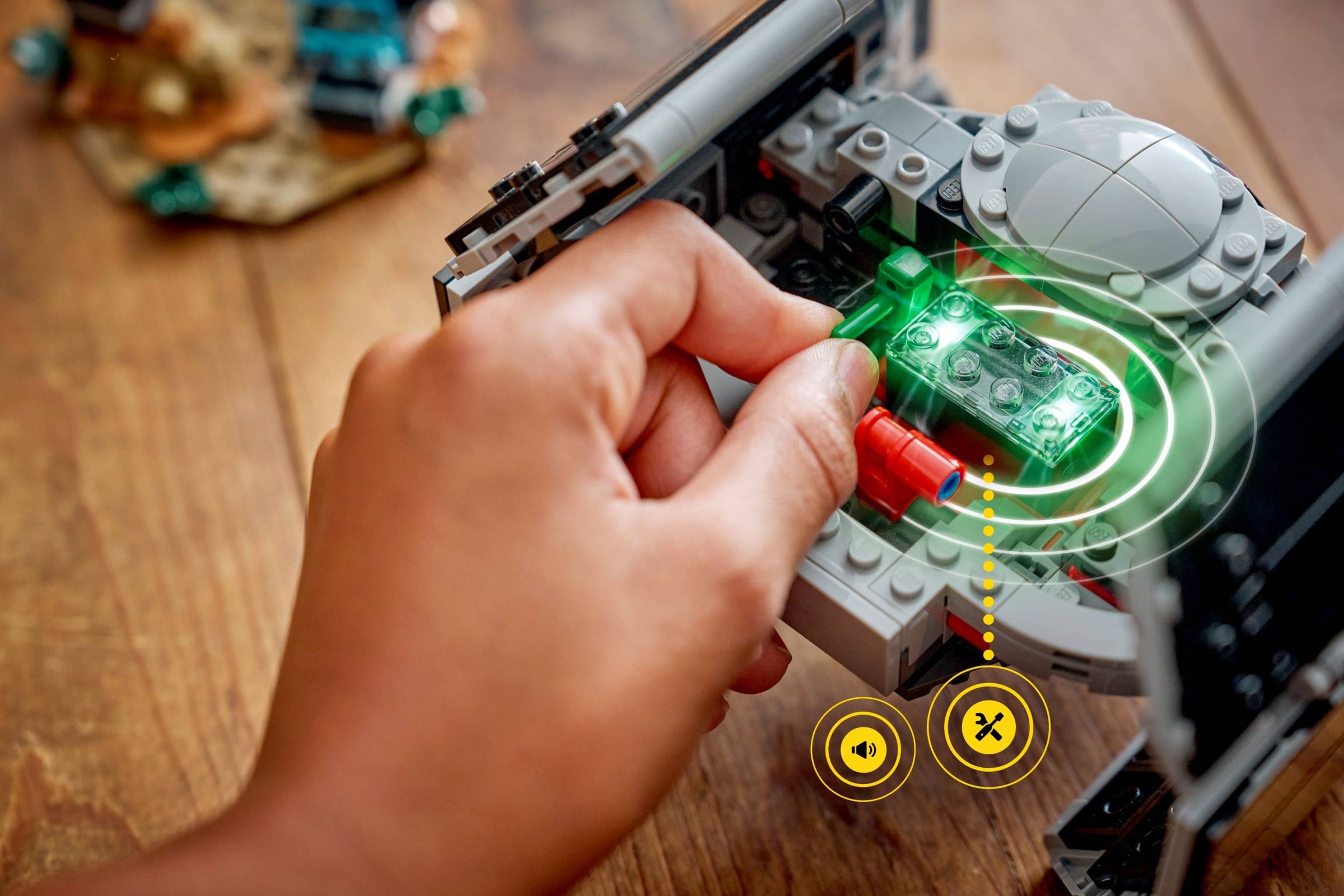 SMART Play™ : le TIE Fighter™ de Dark Vador